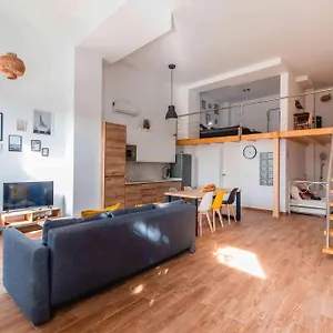 duplex-en-el-centro-con-jacuzzi.es-andalucia.com/